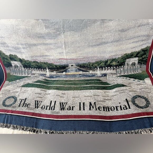 Pure Country Weavers World War II Memorial Tapestry Blanket Throw Made in USA - Picture 2 of 10